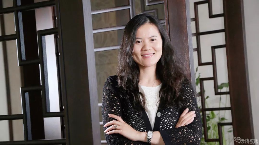阿里彭蕾：從月薪500元到身價400億，她留下2條職場潛規則