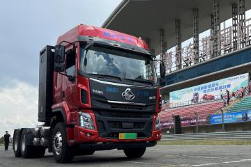 新能源賺錢神器，乘龍H5換電牽引車助力卡友高效創富