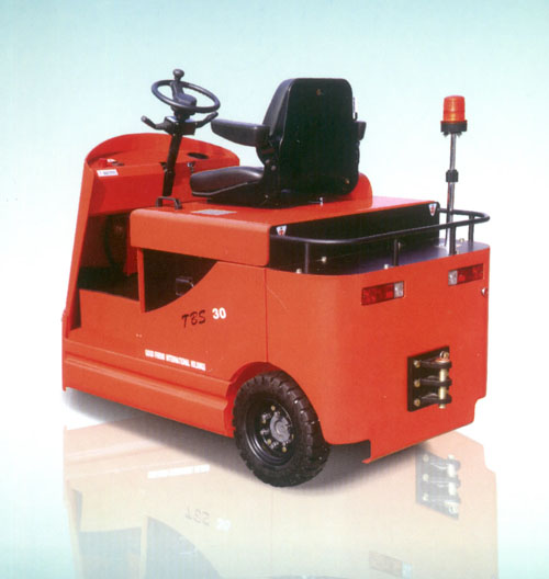 TBS 三支點電動牽引車系列(2.0-6.0T)