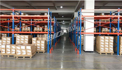 廣州倉儲貨架重型工業(yè)橫梁式托盤貨架層載1000~3000KG