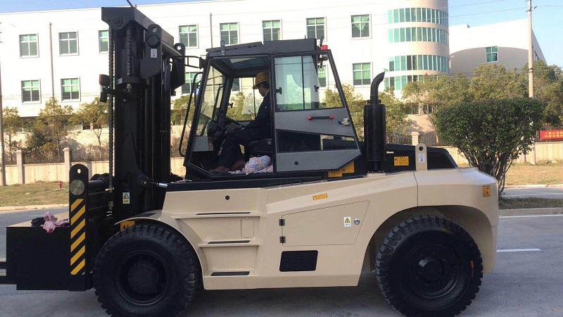 采購12噸叉車價格|福建大型12噸叉車廠家批發