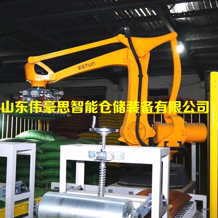 山東飼料全自動(dòng)碼垛機(jī)供應(yīng)商 智能碼垛機(jī)器人工作現(xiàn)場(chǎng)