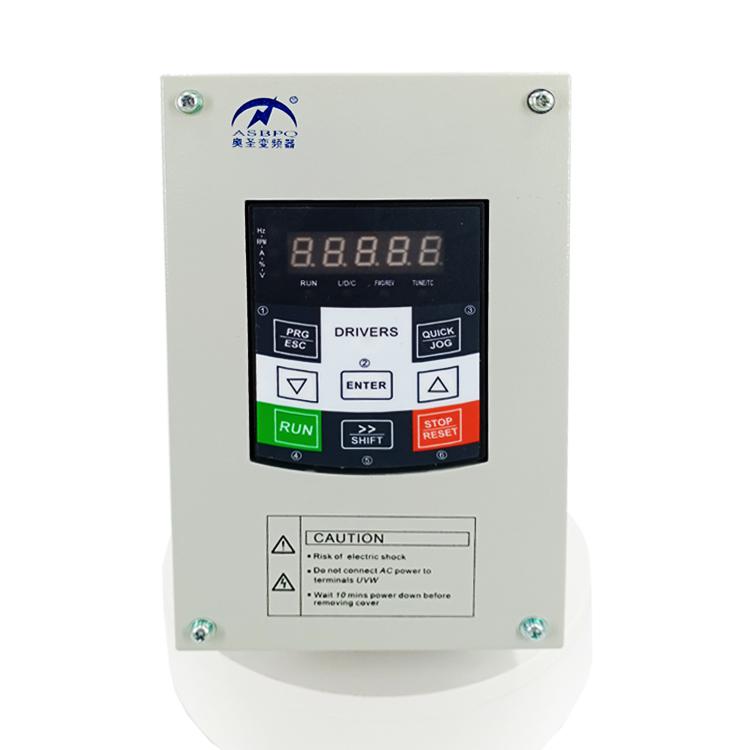 牛糞自動清理系統用奧圣智能控制器省電50%